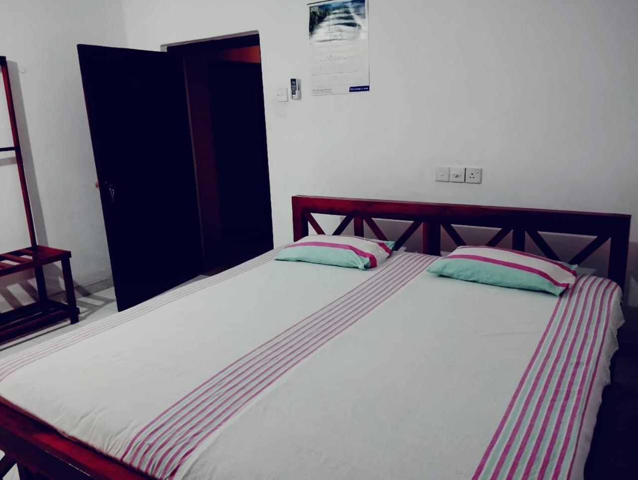 Aura Holiday Inn Tissamaharama Luaran gambar
