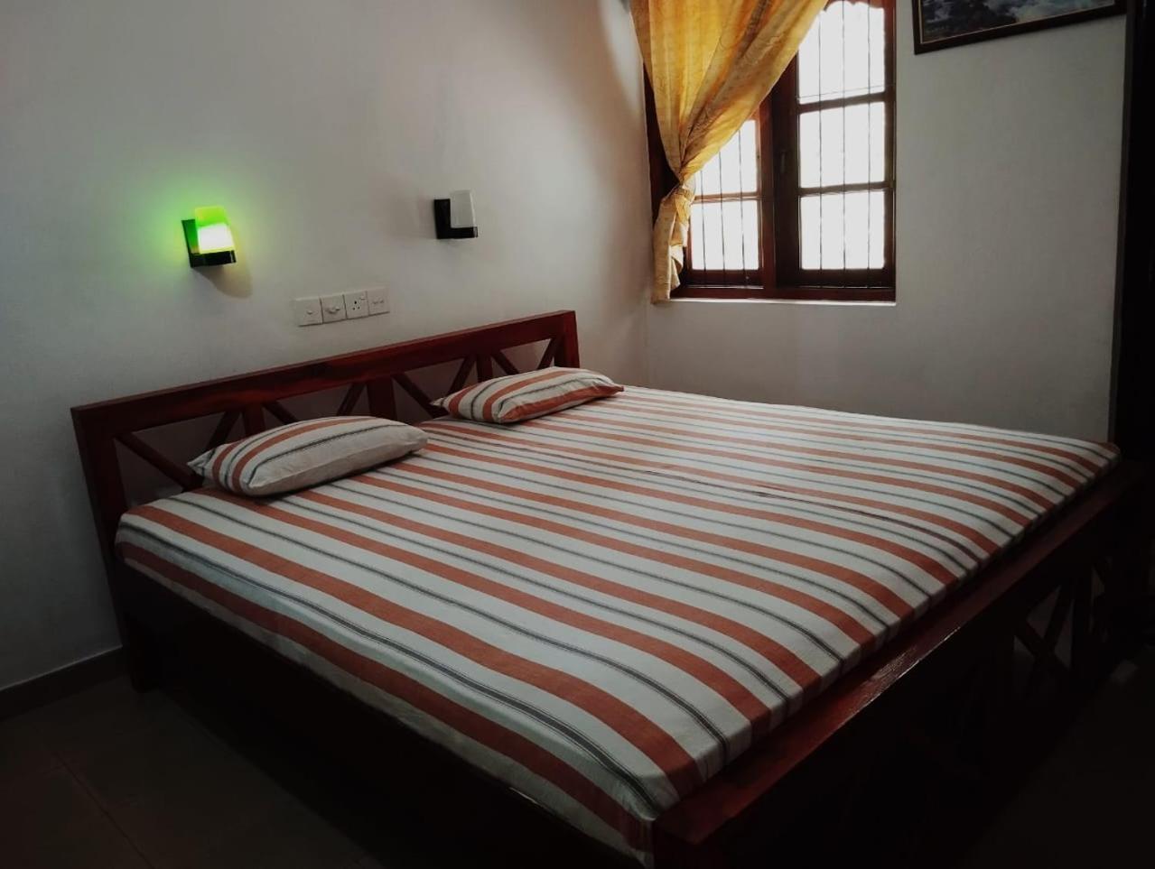 Aura Holiday Inn Tissamaharama Luaran gambar