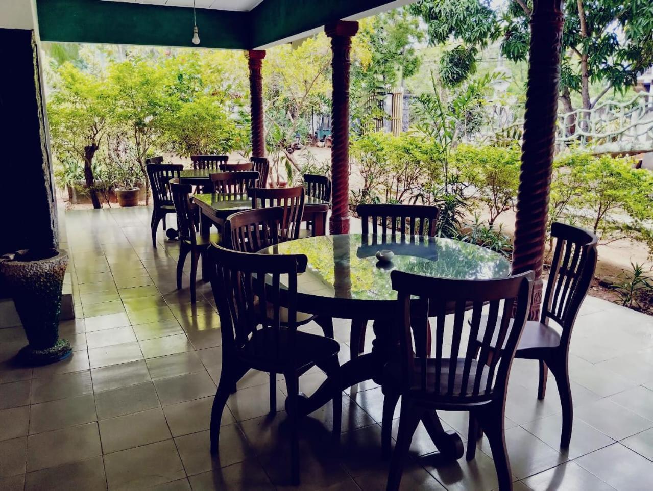 Aura Holiday Inn Tissamaharama Luaran gambar
