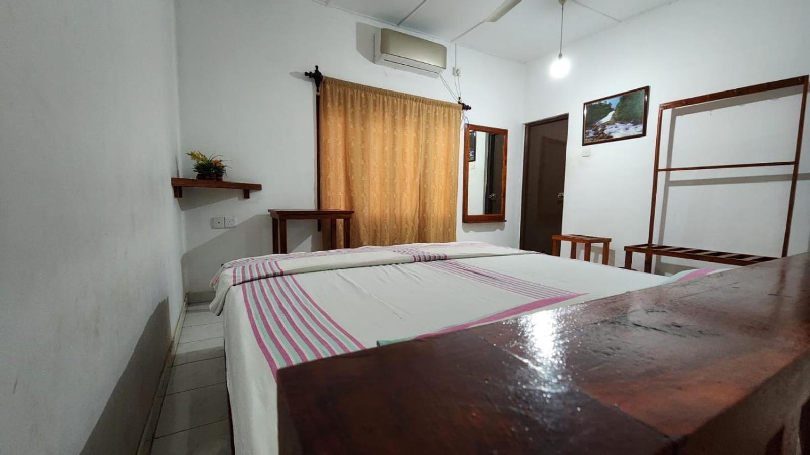 Aura Holiday Inn Tissamaharama Luaran gambar